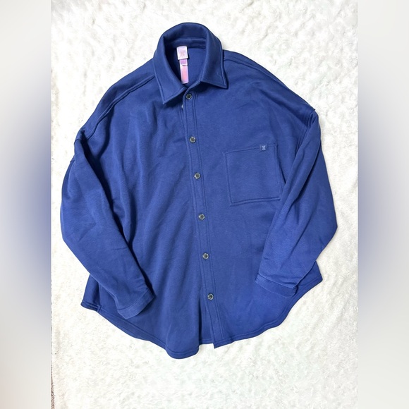 Savage X Fenty ESSENTIAL OVERSIZED BUTTON-UP SHIRT in Royal Blue - Picture 3 of 14